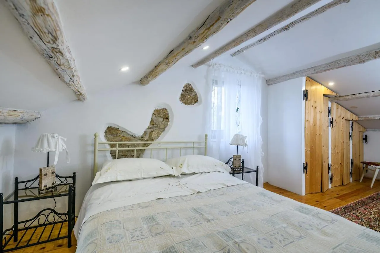 Holiday home Rural Home Oriana Manjadvorci